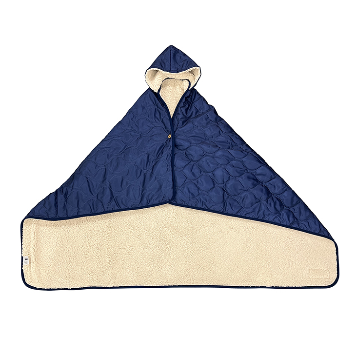 【2022ファン感謝DAY】OUTDOOR PRODUCTSコラボフード付きブランケット