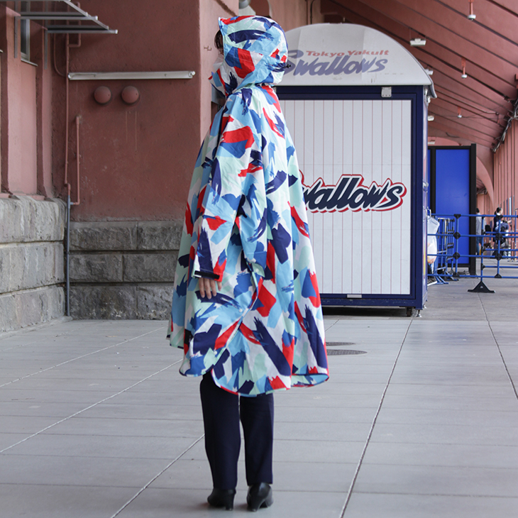 【KiU×SWALLOWS】レインポンチョ