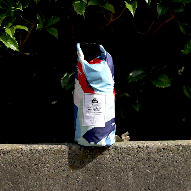 【KiU×SWALLOWS】レインポンチョ