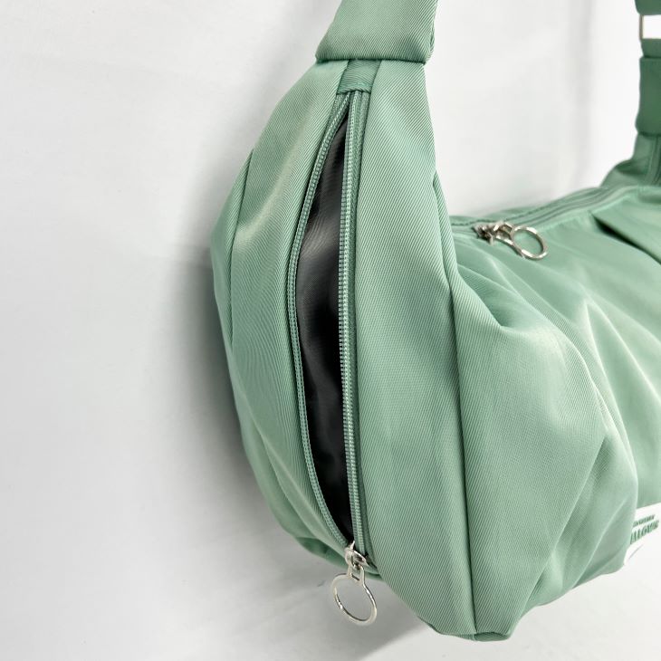 【2024 SUMMER SWALLOWS】ラバーネームショルダーバッグ