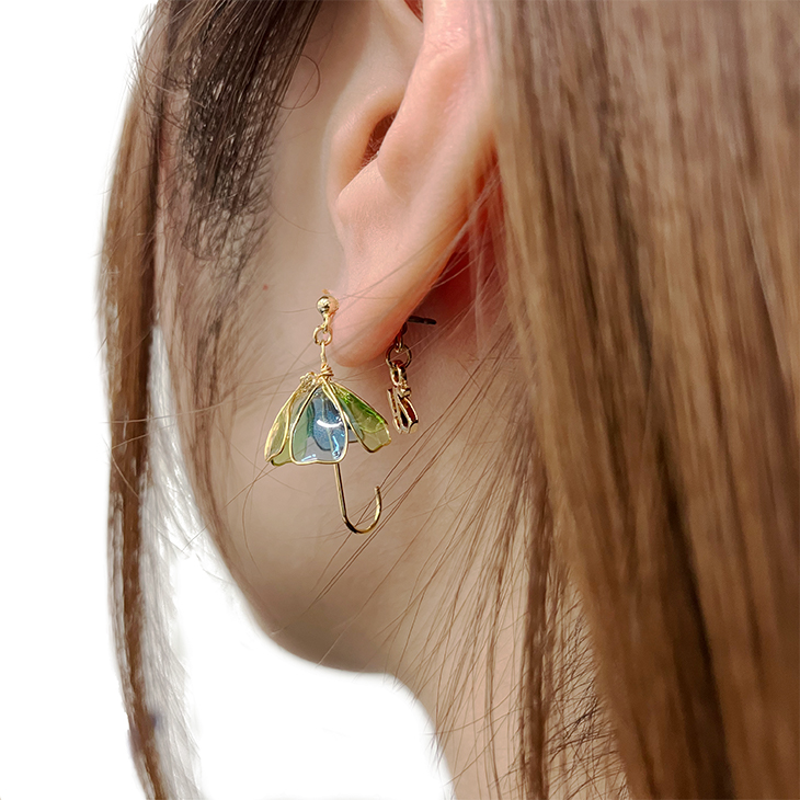 【2025年BF】立体スモール傘ピアス クルー