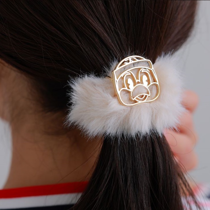 【ファン感謝DAY2025】つば九郎チャーム付きファーシュシュ