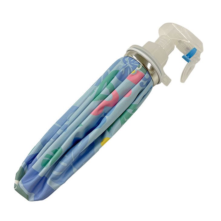 【2026年なとぅ新商品】スプレー付き氷嚢（L・ブルー）